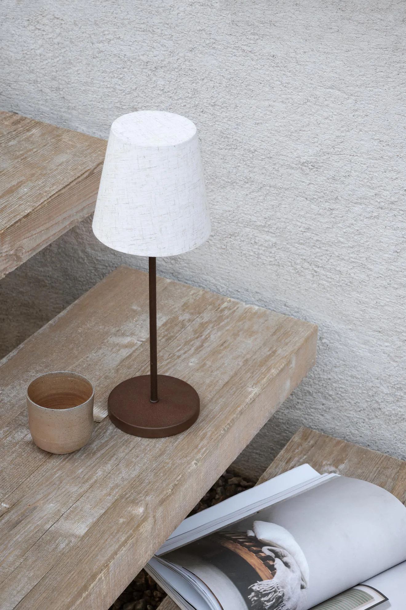 Przenośna lampa stołowa Tyra Table Ø14 cm, Coffee Watt & Veke