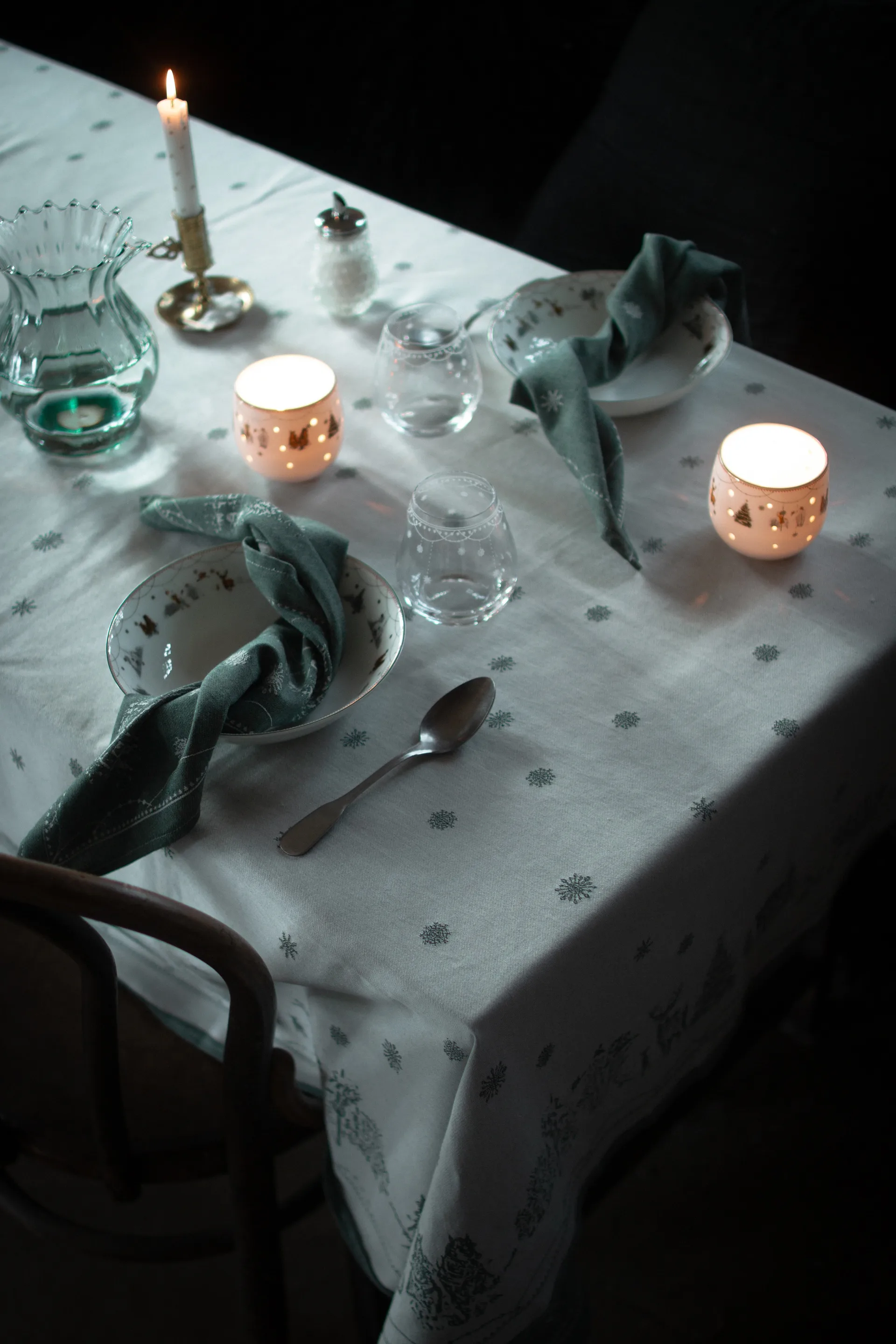 Obrus Julemorgen, Biało-zielony, 140x240 cm Wik & Walsøe