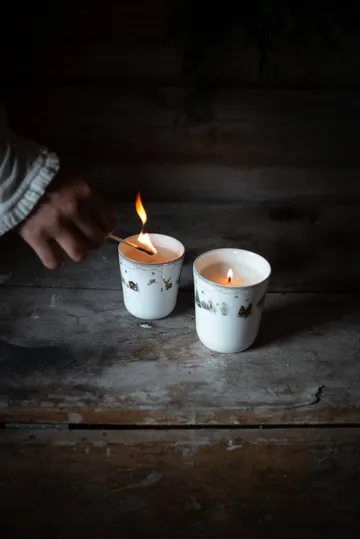 Świeca zapachowa Julemorgen Story - Cynamon & pomarańcza 170 g - Wik & Walsøe