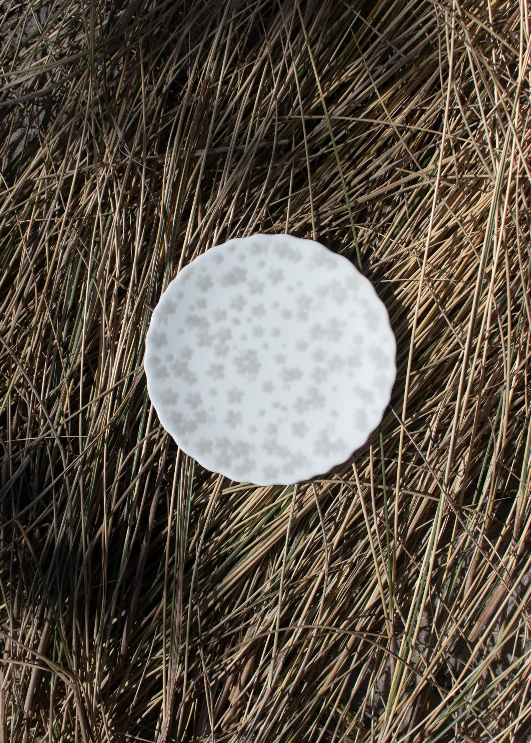 Talerz Slåpeblom Ø13 cm, Szary Wik & Walsøe