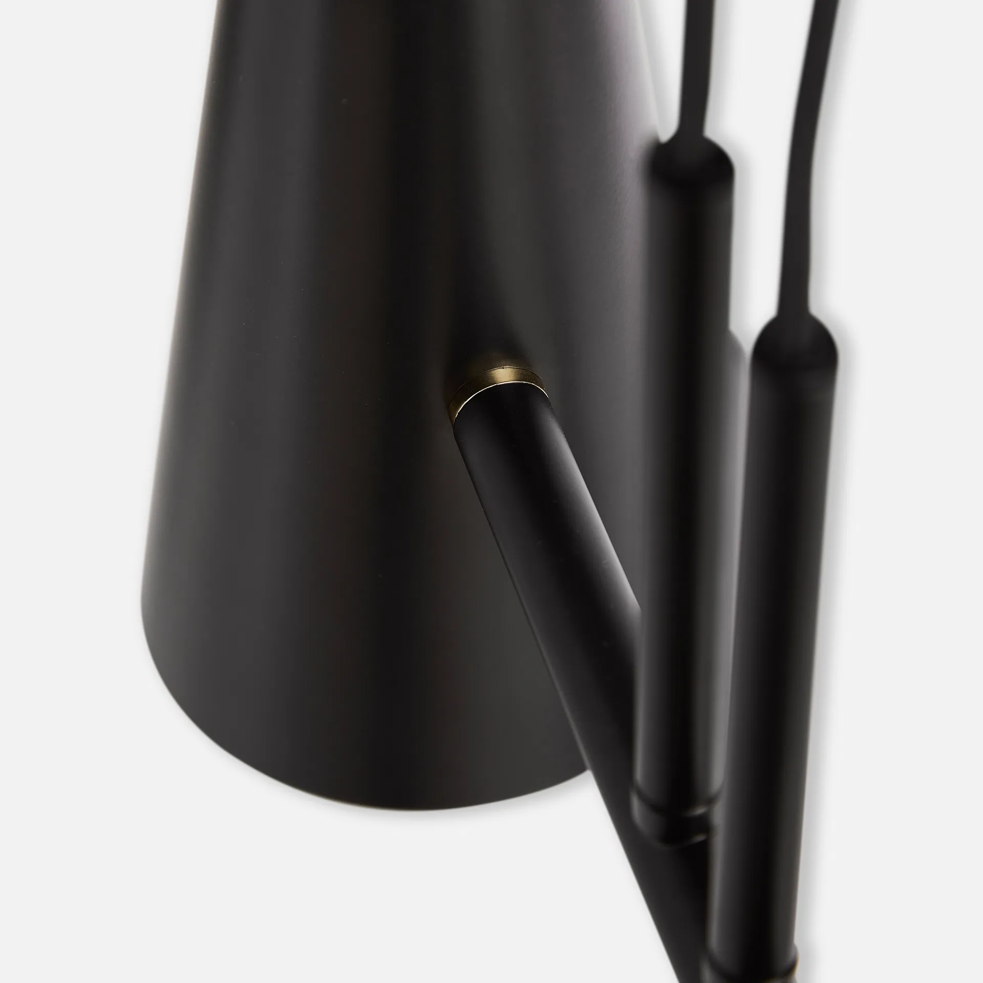 Cono lampa 2 ekrany, Czarny Woud