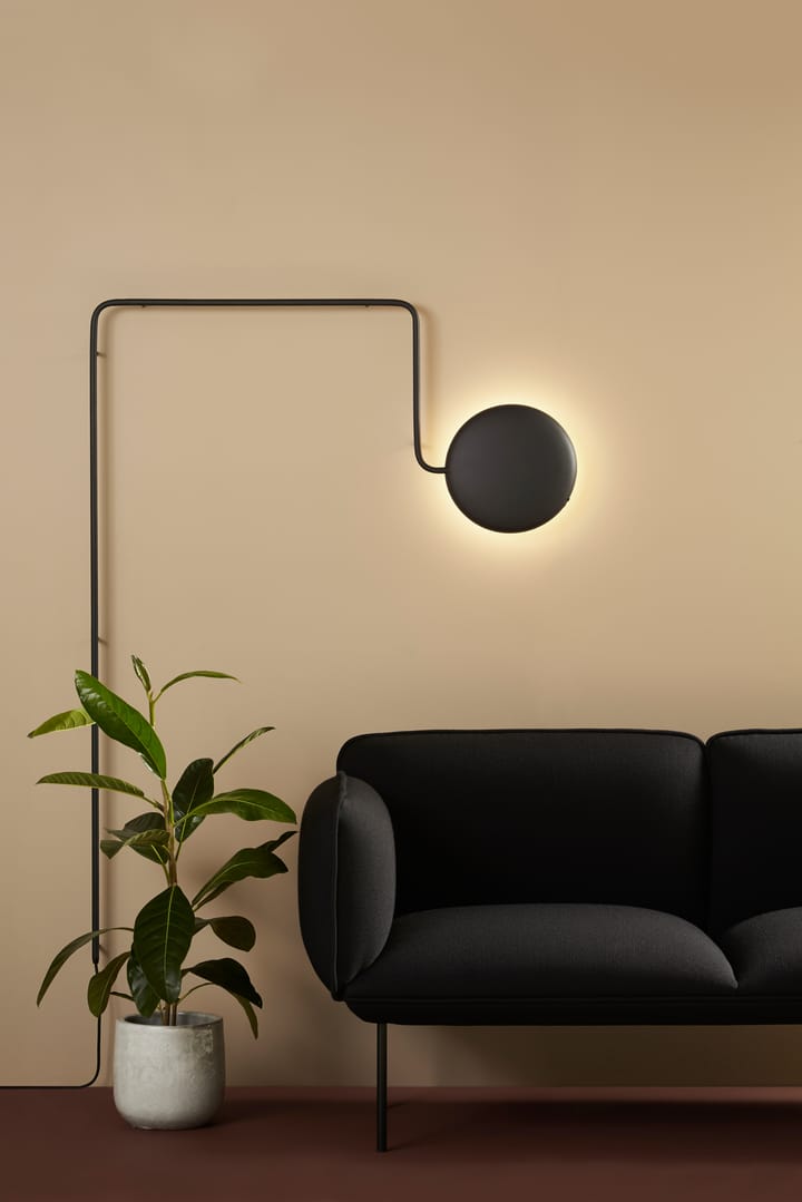 Lampa ścienna Mercury, Metal malowany na czarno Woud