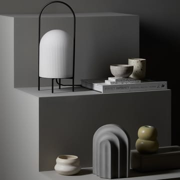 Lampa stołowa Ghost - Czarne i białe szkło opalowe - Woud