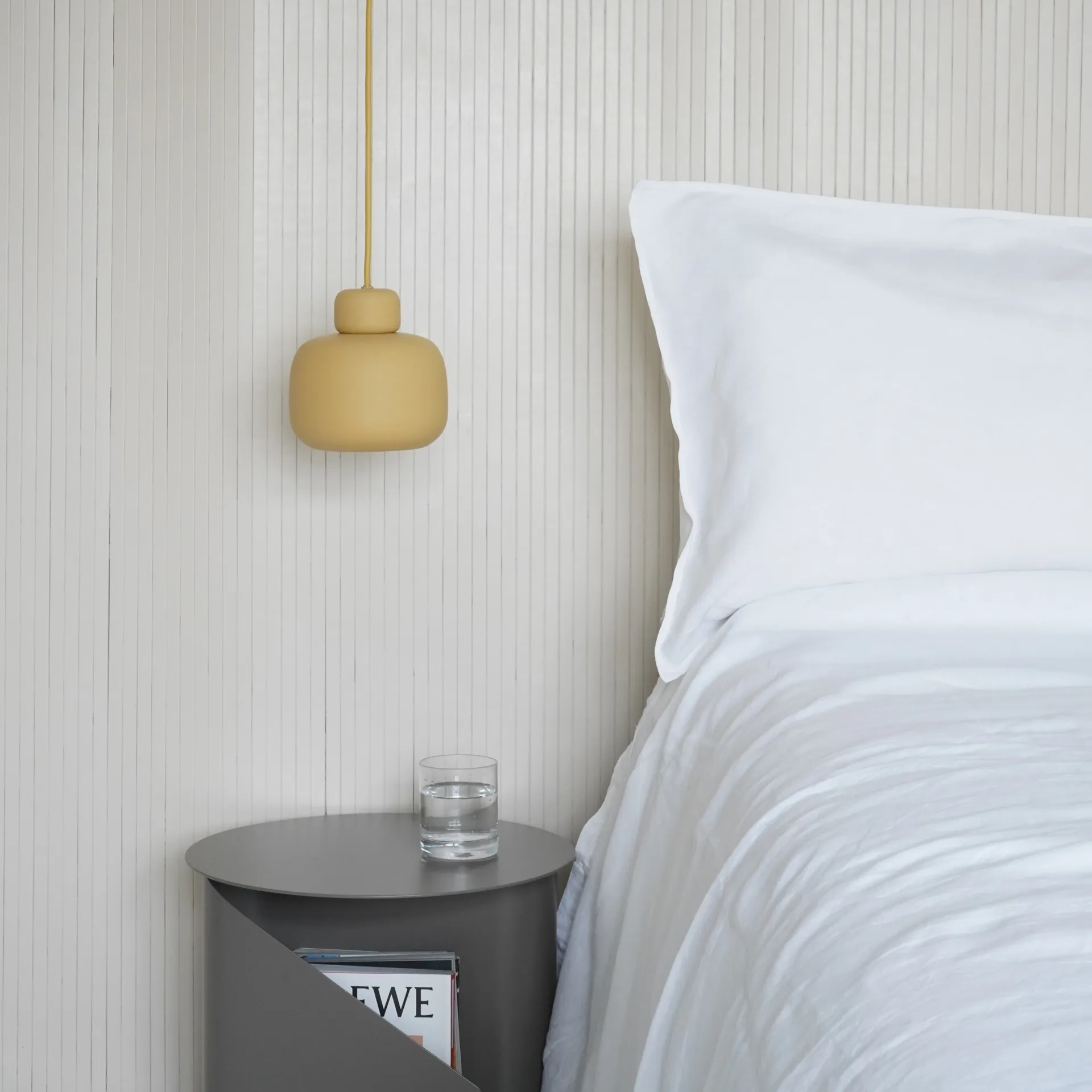 Lampa sufitowa Stone small, Żółty musztardowy Woud