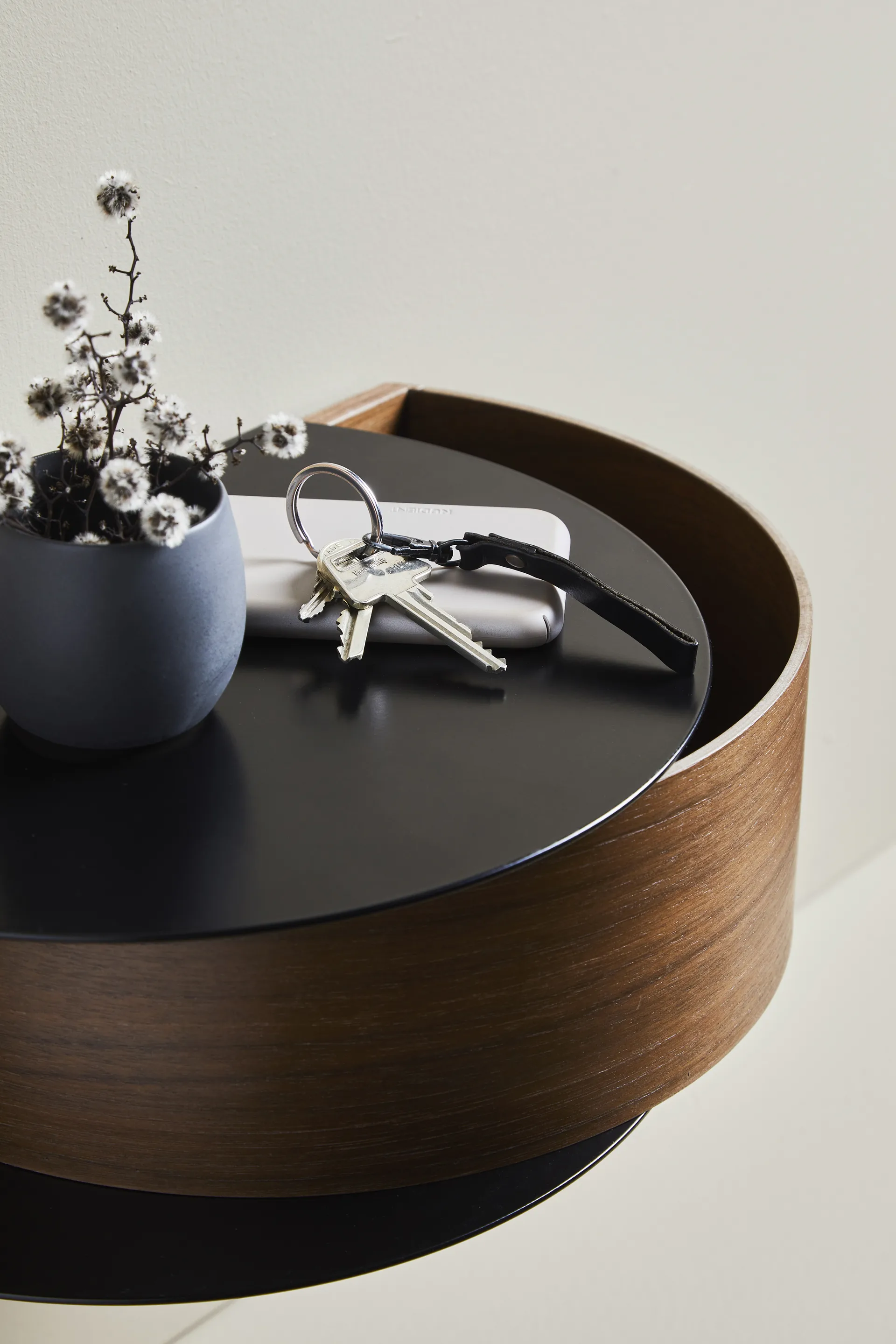 Półka Wallie, Orzech włoski Woud