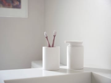 Dozownik do mydła Karma 250 ml - White - Zone Denmark