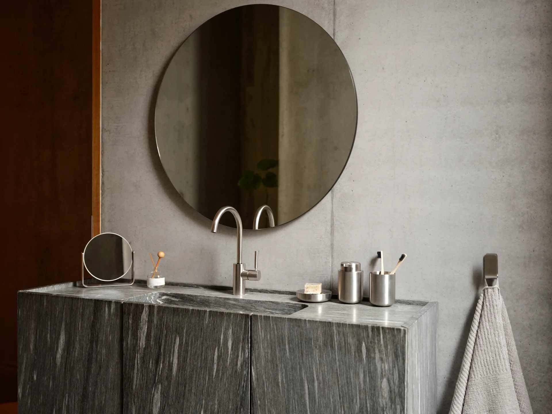 Kubek na szczoteczki do zębów Ume, Stal Zone Denmark