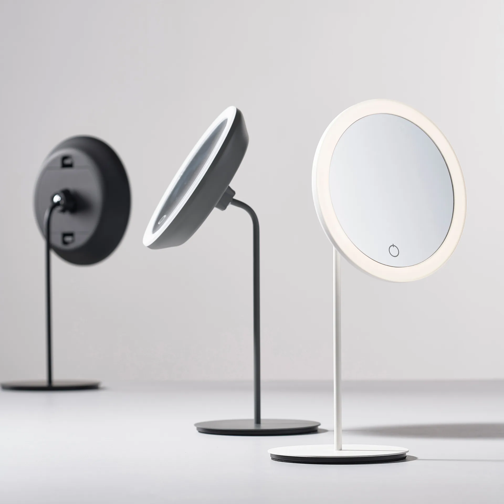 Lustro stołowe Zone o 5-krotnym powiększeniu, Black Zone Denmark