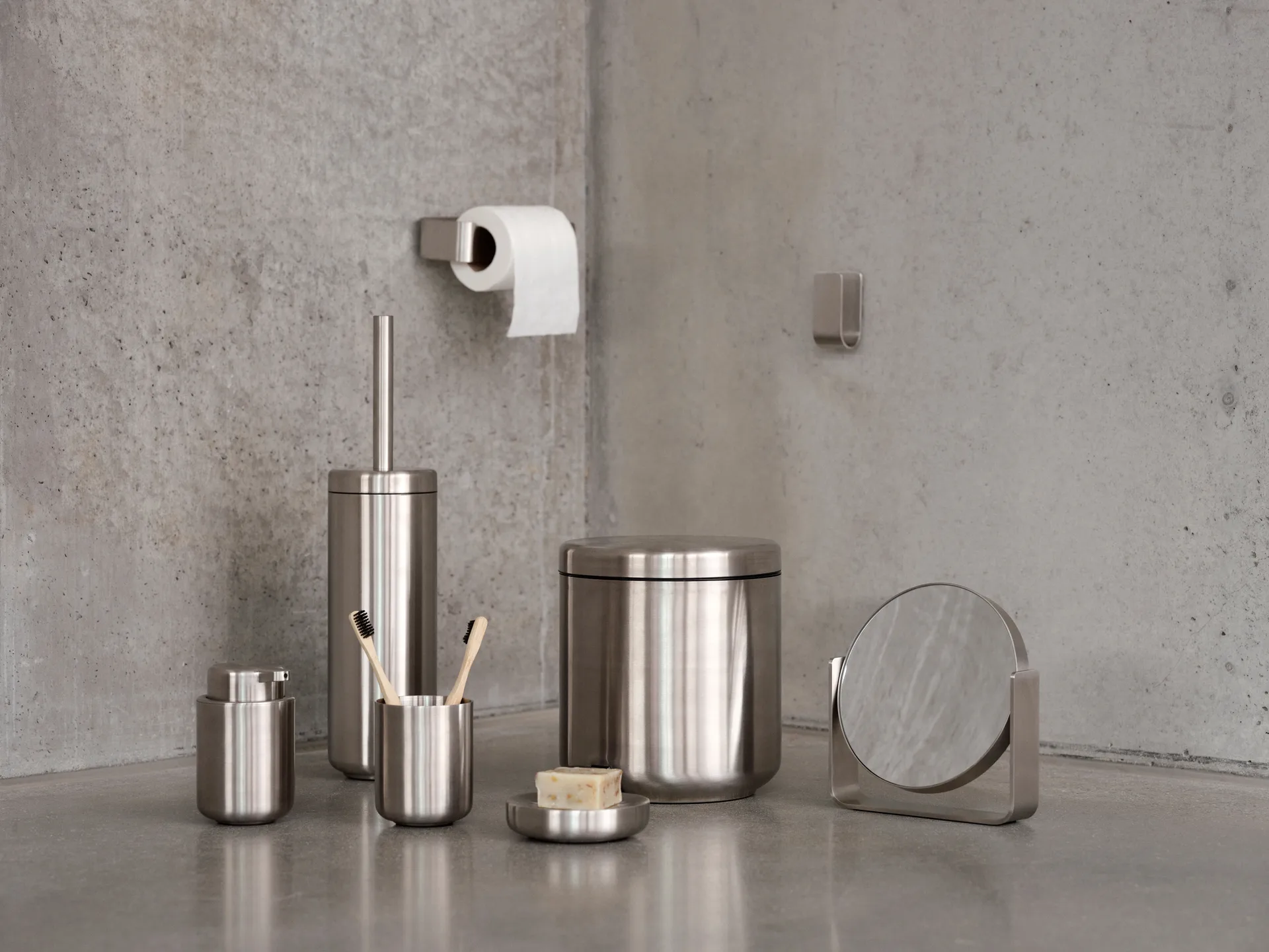 Uchwyt na papier toaletowy Ume, Stal Zone Denmark