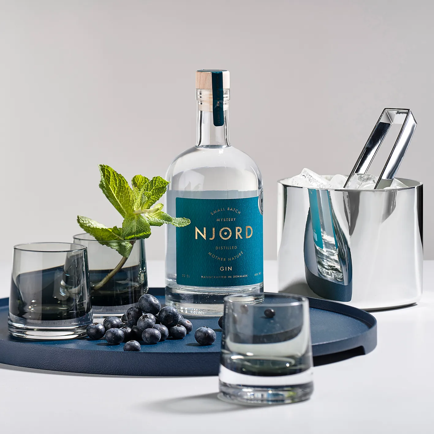 Wiaderko do lodu Rocks z szczypcami, Błyszczący Zone Denmark