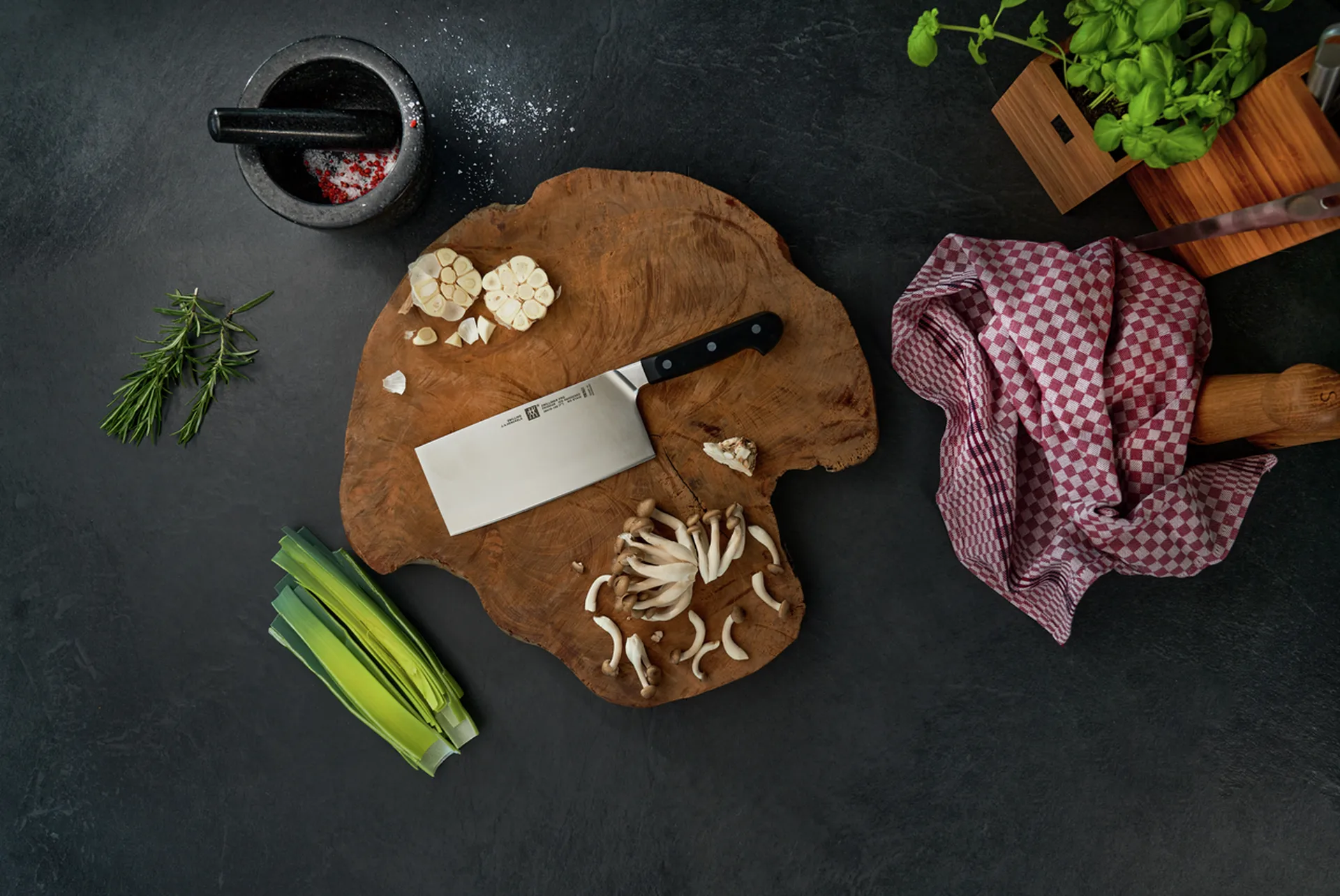 Chiński nóż szefa kuchni Zwilling Pro, 18 cm Zwilling