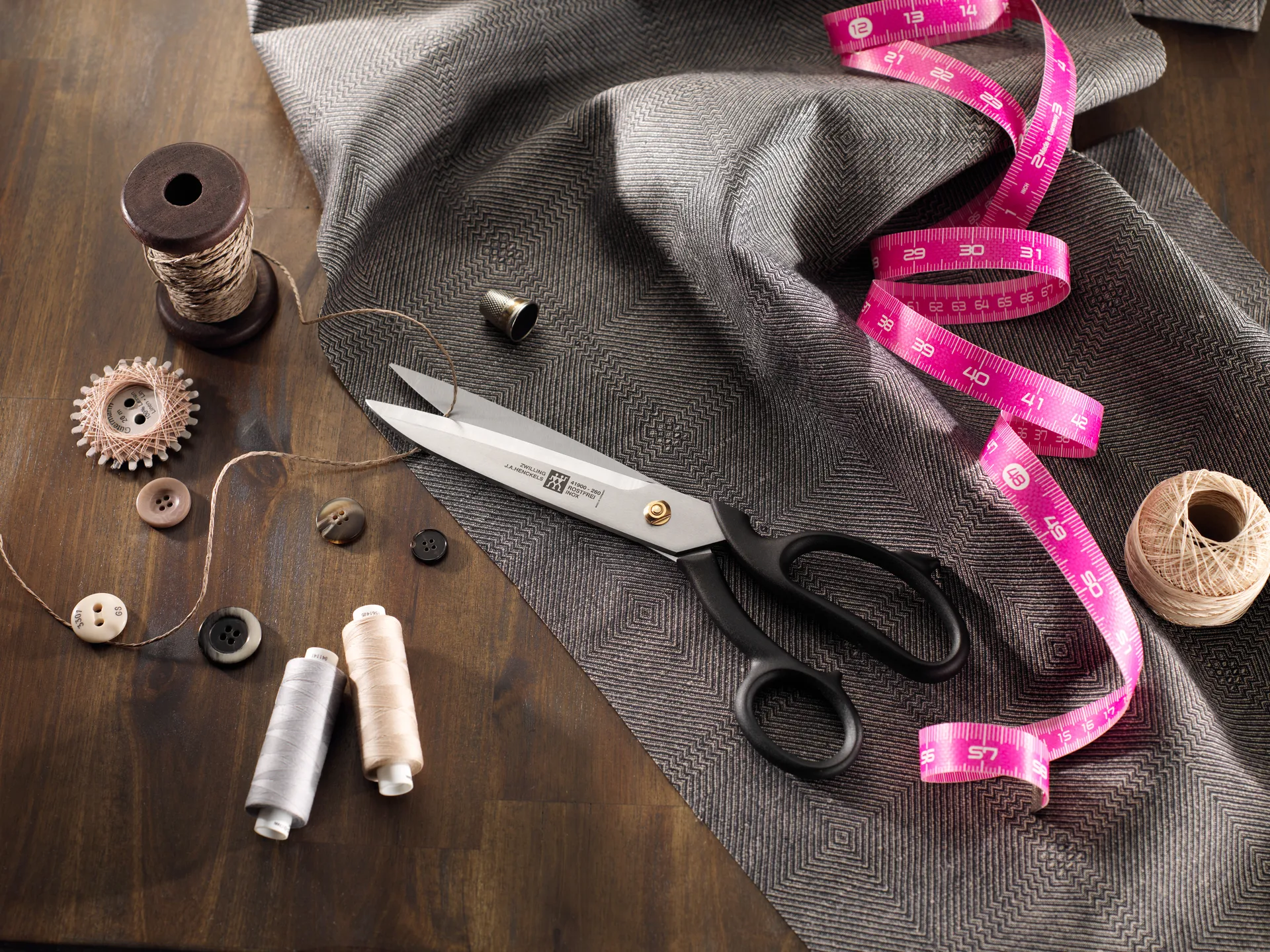 Nożyczki krawieckie Zwilling Superfection classic czarne, 21 cm Zwilling