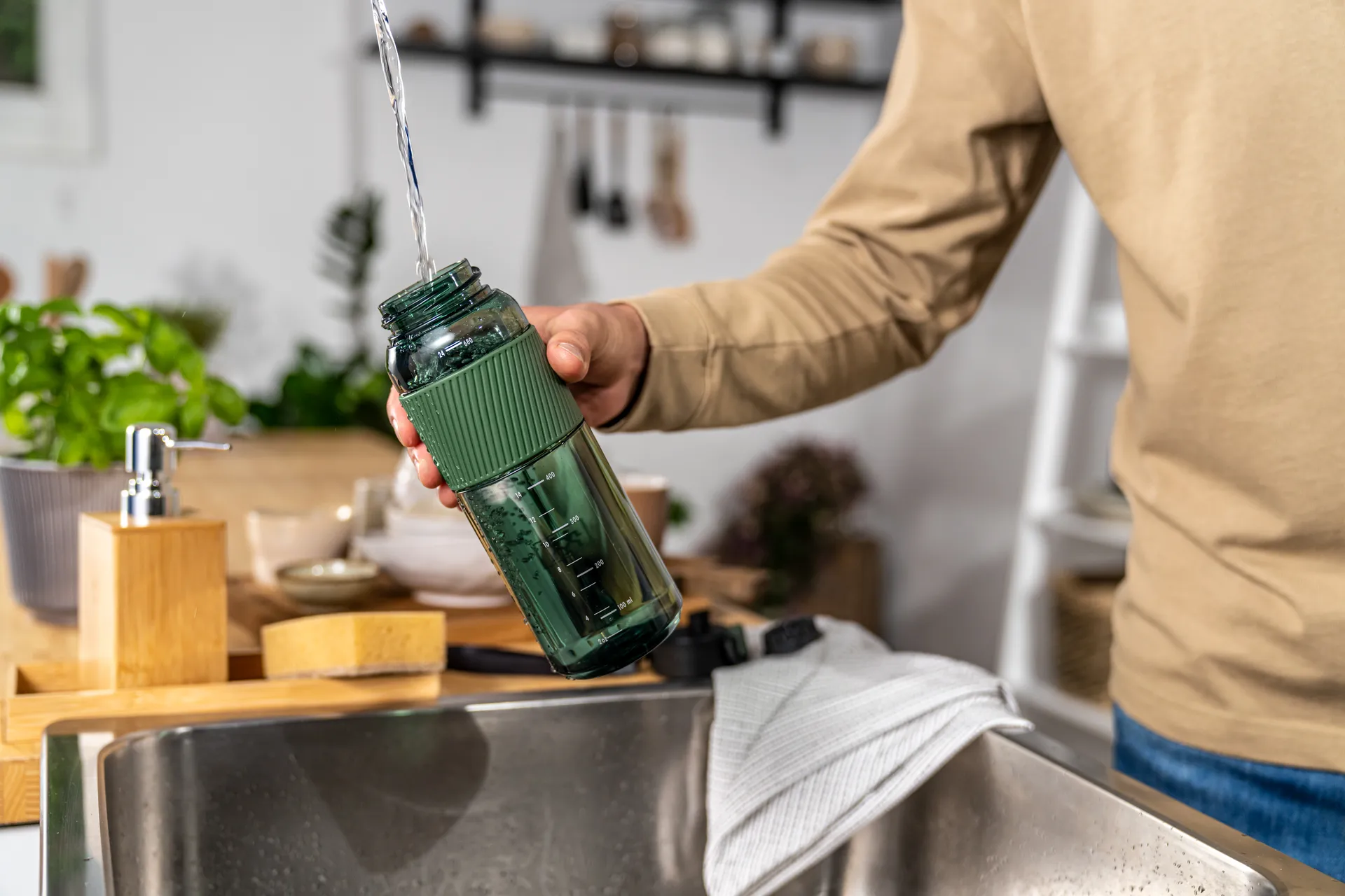 Zwilling butelka na wodę 680 ml, Ciemnozielony tritan Zwilling
