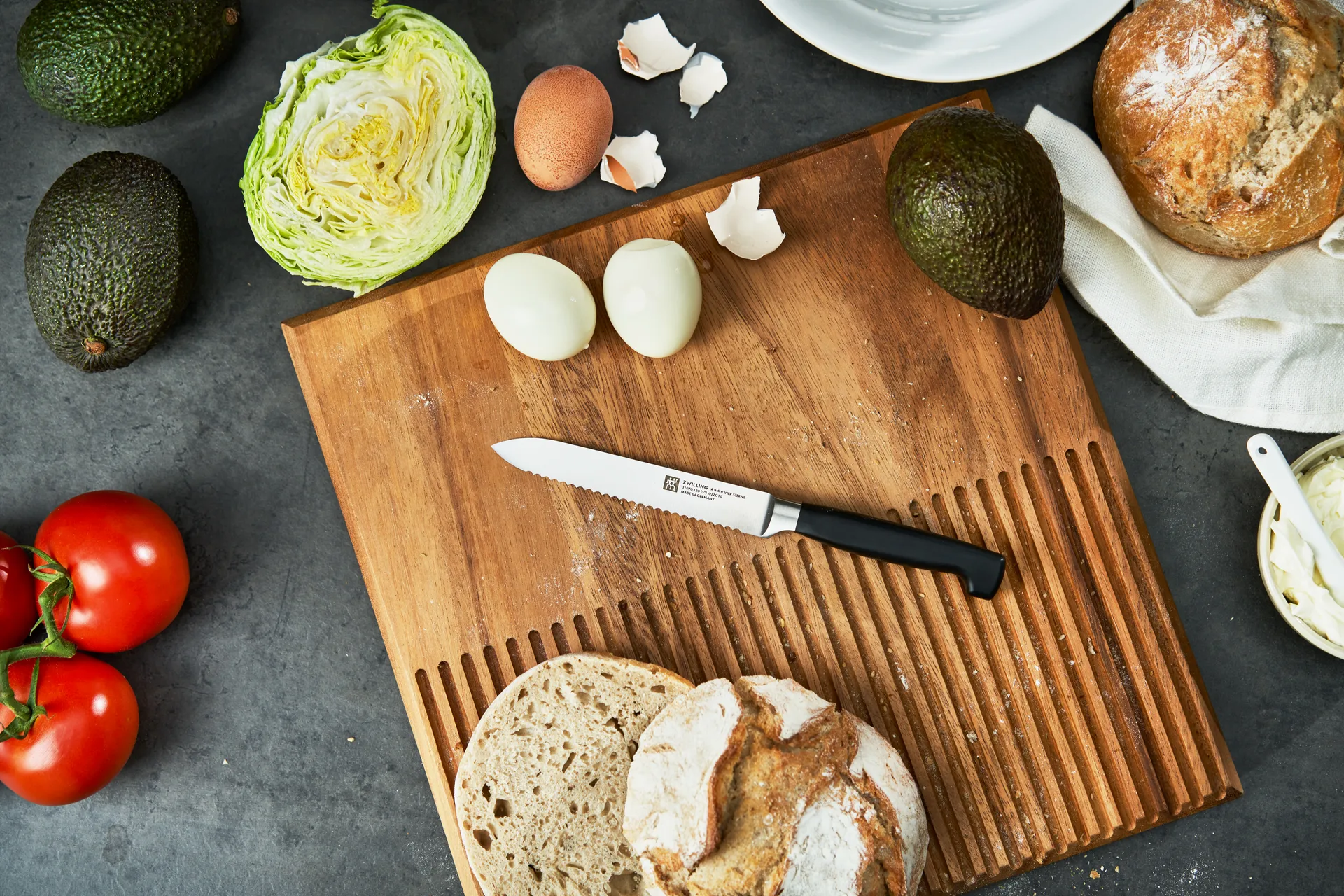 Zwilling Four star ząbkowany nóż uniwersalny 13 cm, Czarny-nierdzewna stal Zwilling