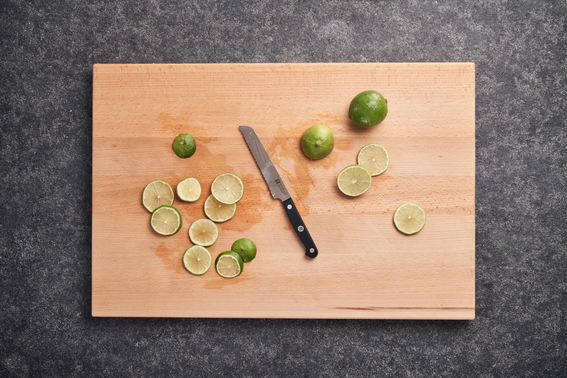 Zwilling Gourmet ząbkowany nóż uniwersalny 13 cm, Czarny-nierdzewna stal Zwilling